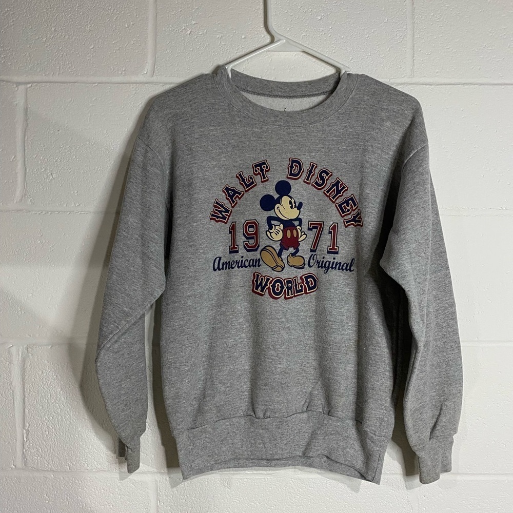 Disney Hanes kids crewneck large